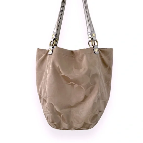 Coach Purse | Bella Signature Sateen | Large Purse | Poppy Collection | - Picture 3 of 10